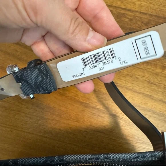 NEW! Michael Kors Women's Belt Bag - Picture 8 of 8